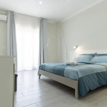 Teddu جيارديني ناكسوس